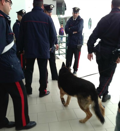 controlli carabinieri al liceo