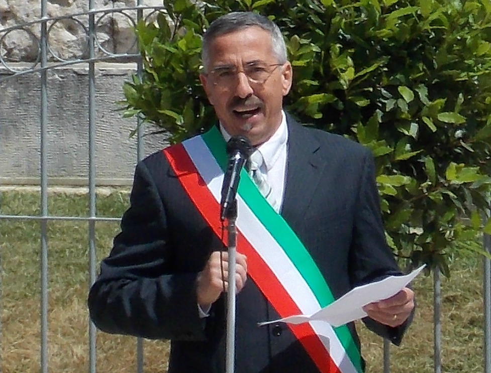 sindaco con fascia orizzontale copy