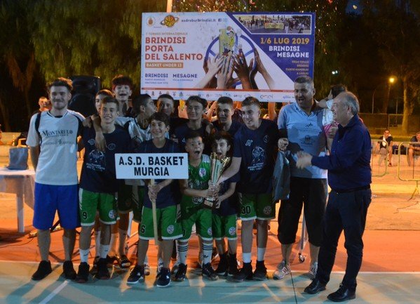 Premiazione prima classificata 1